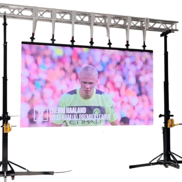 Pantallas LED Outdoor 3 x 2 mts con 2 Torres Elevadoras